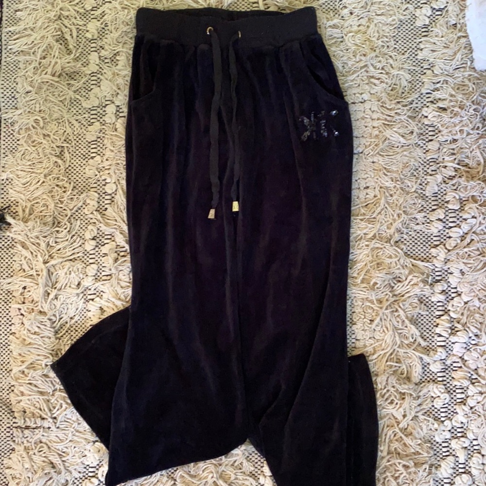 Kim Kardashian sweat pants